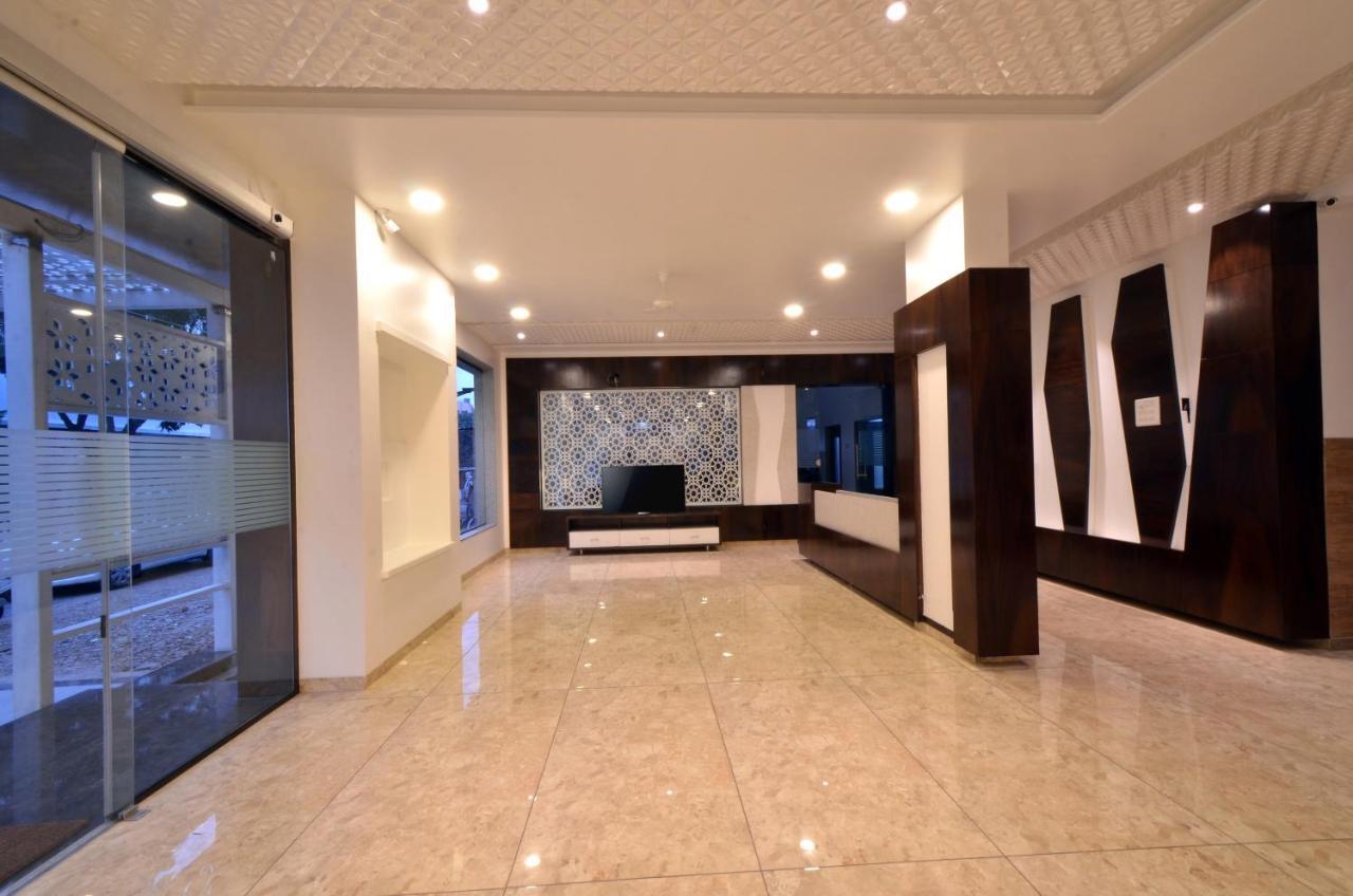 Dwarka Park Hotel